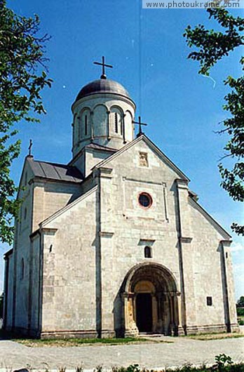  das Dorf SHevchenkovo. Die Kirche des Heiligen Pantelejmona
Gebiet Iwano-Frankowsk 