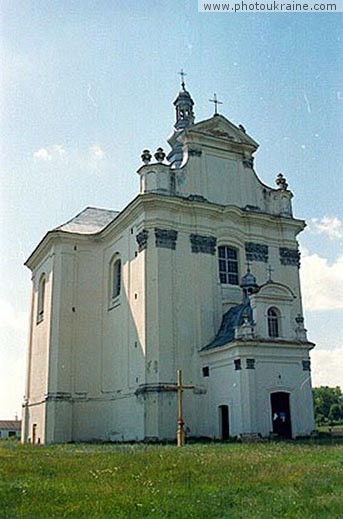  das Dorf Stanislavchik. Die polnische Kirche
Gebiet Lwow 