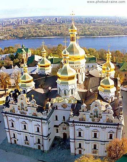  Uspensky den Dom
die Stadt Kiew 