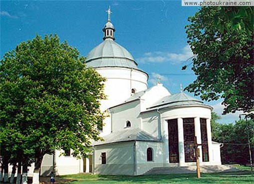Village Hoshiv. Trinity Church Ivano-Frankivsk Region Ukraine photos