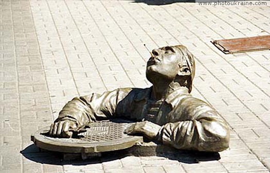  die Stadt Berdyansk. Das Denkmal dem Installateur Michael
Gebiet Saporoshje 