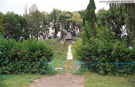 Village Kodnia. Kozaks monument-grave Zhytomyr Region Ukraine photos