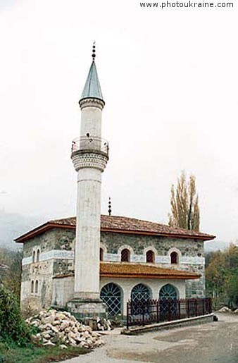  das Dorf Falken-. Die Moschee
die autonome Republik die Krim 