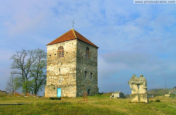Busha. Fortress tower is surrounded by Museum of sculptures Vinnytsia Region Ukraine photos
