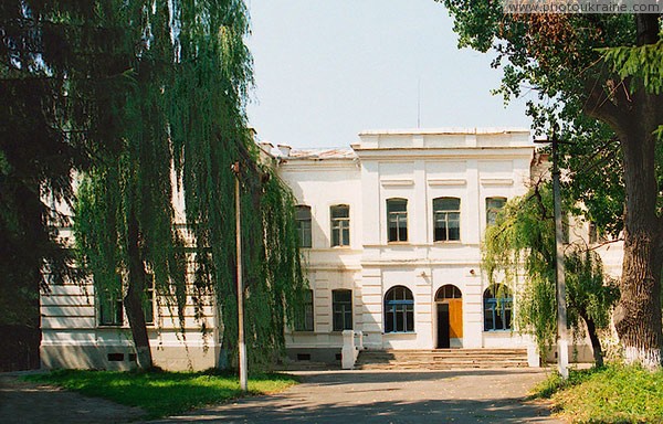 Brailiv. Park palace facade of Nadezhda von Mekk Vinnytsia Region Ukraine photos
