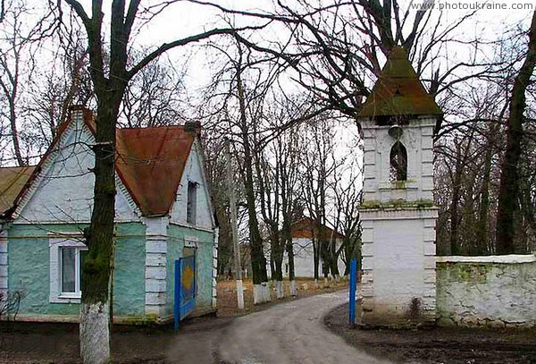 Sutyski. Entry gates and lodge Geyden manor Vinnytsia Region Ukraine photos