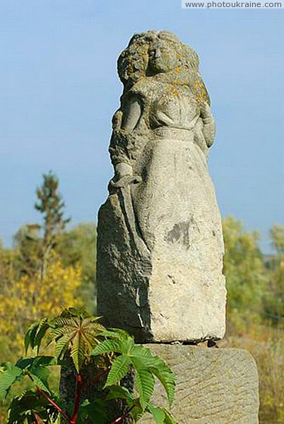 Busha. Sculpture of rebelled Marian Vinnytsia Region Ukraine photos