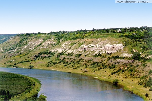 Nahoryany. Cretaceous (Cenomanian) rocks on Dniester Vinnytsia Region Ukraine photos