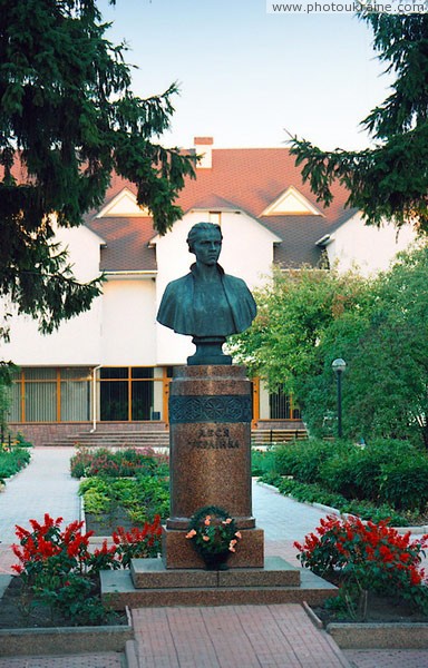 Kolodyazhne. Bust in museum L. Ukrainka Volyn Region Ukraine photos