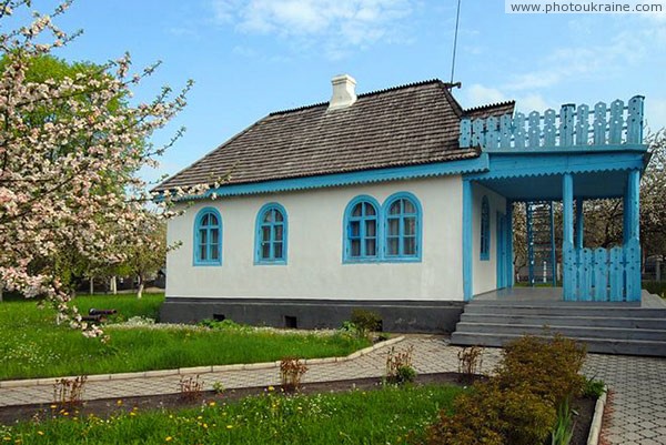 Kolodyazhne. White house estates Kosach Volyn Region Ukraine photos