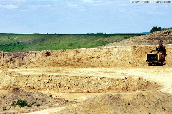 Korshiv. Quaternary sediments  beautiful building material Volyn Region Ukraine photos