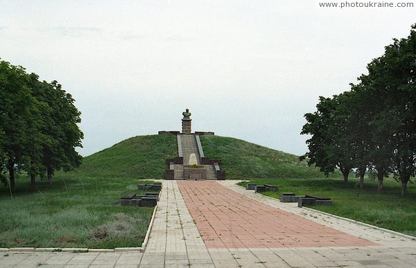 Kapulivka. Memorial ataman I. Sirko Dnipropetrovsk Region Ukraine photos