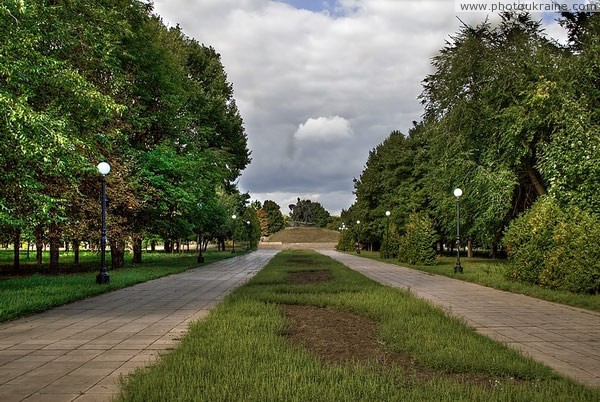 Zhovti Vody. In city park of Glory Dnipropetrovsk Region Ukraine photos