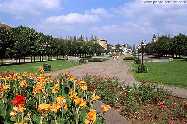 Kryvyi Rih. Soviet square Dnipropetrovsk Region Ukraine photos