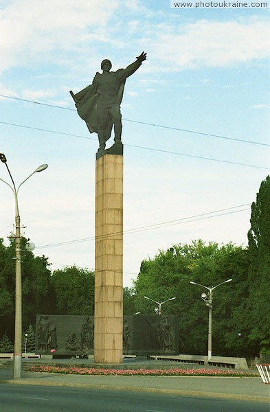 Kryvyi Rih. Bronze soldier monument Dnipropetrovsk Region Ukraine photos