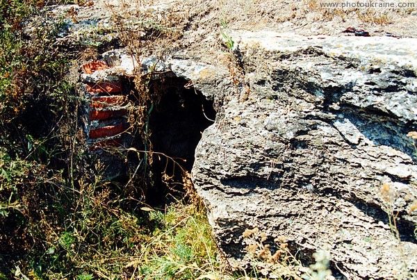 Guselschykove. Log in limestone caves Donetsk Region Ukraine photos