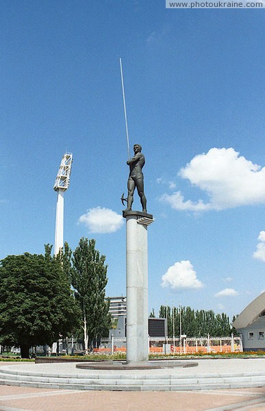 Donetsk. Monument to S. Bubka Donetsk Region Ukraine photos