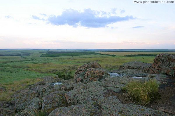 Kamiani Mohyly Reserve. Granite landscape Donetsk Region Ukraine photos
