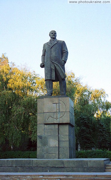 Makiivka. Monument to V. Lenin Donetsk Region Ukraine photos