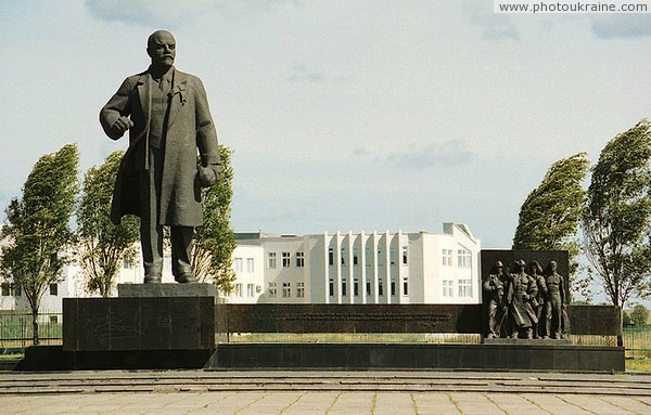Mariupol. Lenin monument on square of same name Donetsk Region Ukraine photos