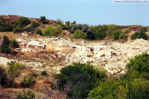 Novokaterynivka. Slabs of Paleozoic sandstones Donetsk Region Ukraine photos