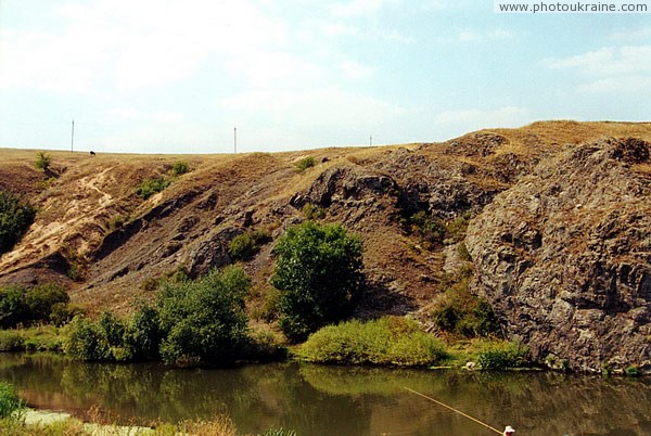 Rozdolne. Outcrop of Devonian sandstones Donetsk Region Ukraine photos