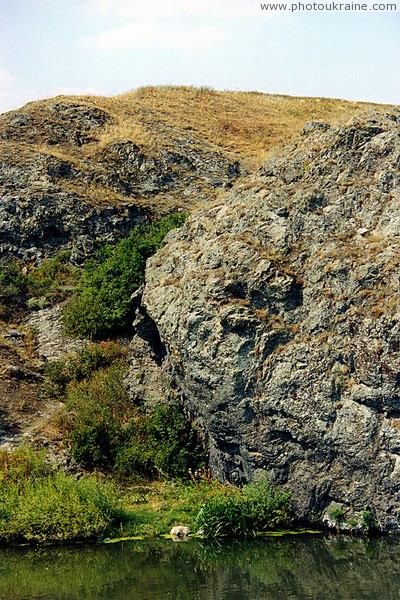 Rozdolne. Outcrop of Devonian rocks on right bank Kalmius Donetsk Region Ukraine photos