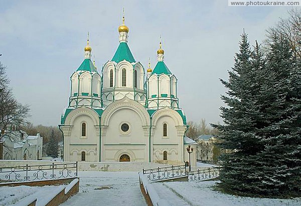 Sviatogirska lavra. Five-domed Assumption Cathedral Donetsk Region Ukraine photos