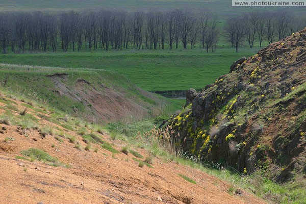 Starolaspa. Granite ravine Donetsk Region Ukraine photos