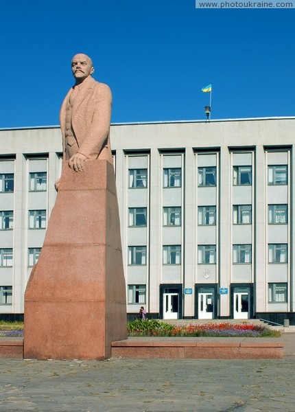 Berdychiv. Monument to V. Lenin Zhytomyr Region Ukraine photos