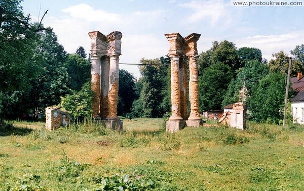 Ivnytsia. Remains of gate estates Jan Shoduar Zhytomyr Region Ukraine photos