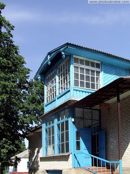 Kmytiv. Two-storey terrace houses, boarding Zhytomyr Region Ukraine photos