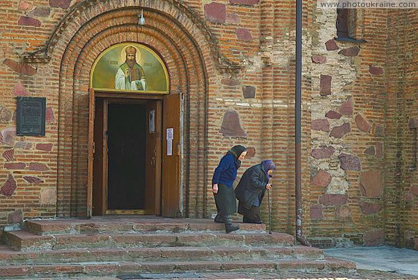 Ovruch. Loyal parishioners Vasyl Church Zhytomyr Region Ukraine photos
