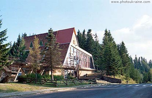  JAblonetsky Pa?. Das Hotel den Steinadler
Gebiet Iwano-Frankowsk 