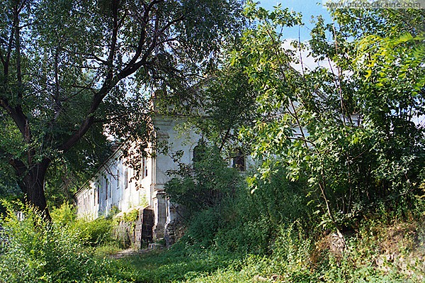 Vasylivka. Side elevation of economic house Zaporizhzhia Region Ukraine photos