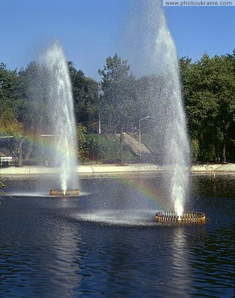 Zaporizhzhia. Fountains in Park Oak Forest Zaporizhzhia Region Ukraine photos