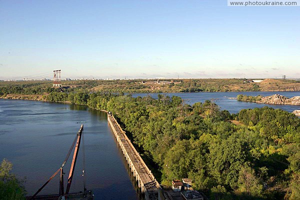 Zaporizhzhia. Dam separates bed from gateways Zaporizhzhia Region Ukraine photos