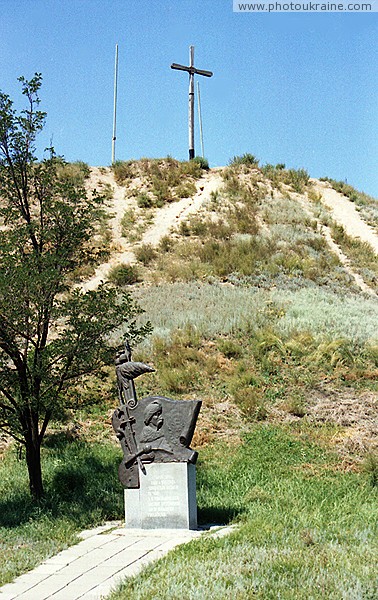 Zaporizhzhia. Monument to Khmelnytsky & mound Zaporizhzhia Region Ukraine photos