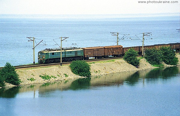 Kamianske. Railway dam in action Zaporizhzhia Region Ukraine photos