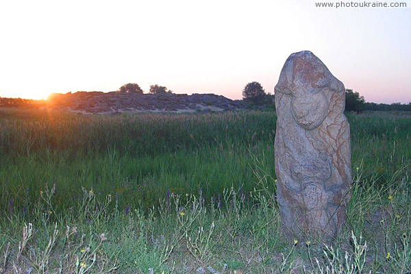 Terpinnia. Dawn of stone graves Zaporizhzhia Region Ukraine photos