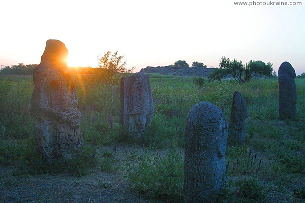 Terpinnia. Dawn of reserve Stone Grave Zaporizhzhia Region Ukraine photos