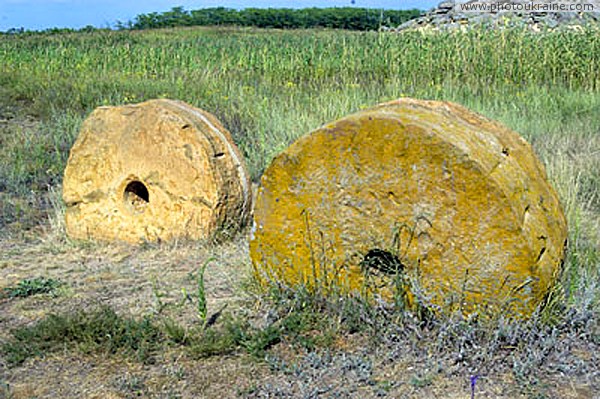 Terpinnia. Relics of mill case Zaporizhzhia Region Ukraine photos