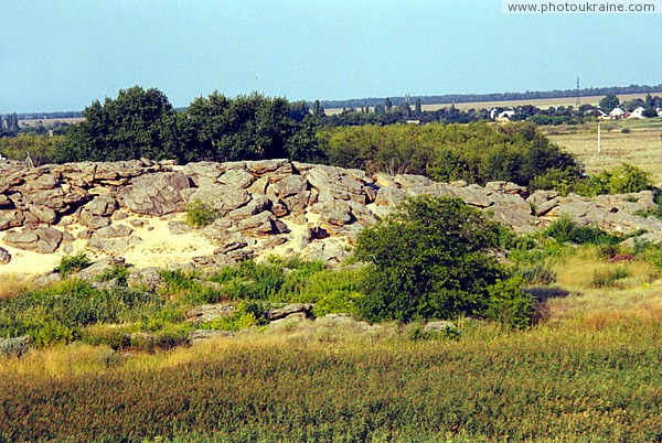 Terpinnia. Middle part of Stone Grave Zaporizhzhia Region Ukraine photos
