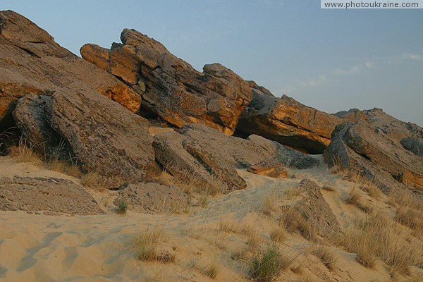 Terpinnia. Sands and sandstones of Sarmatian Sea Zaporizhzhia Region Ukraine photos