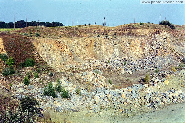 Trudove. Fragments of Proterozoic granites Zaporizhzhia Region Ukraine photos