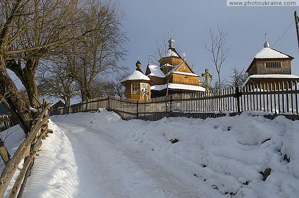 Vorokhta. Winter version of the ensemble of the Peter and Paul Church Ivano-Frankivsk Region Ukraine photos