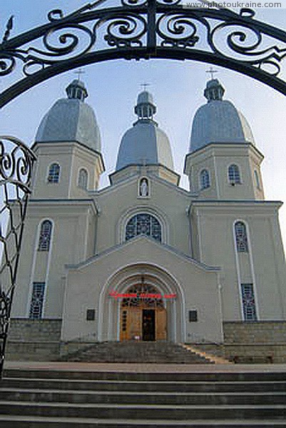 Nadvirna. Annunciation Church Ivano-Frankivsk Region Ukraine photos