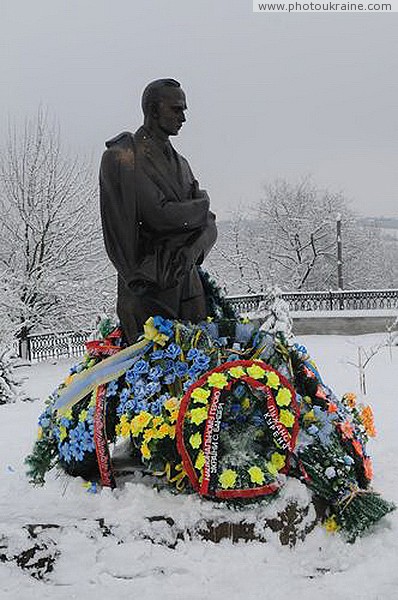 Staryi Ugryniv. Monument of S. Bandera at the museum Ivano-Frankivsk Region Ukraine photos
