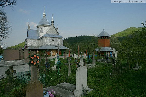 Sheshory. Church of St. Paraskeva and bell tower Ivano-Frankivsk Region Ukraine photos