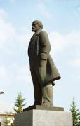 Nemyriv. Monument to V. Lenin in main square, Vinnytsia Region, Lenin's Monuments 